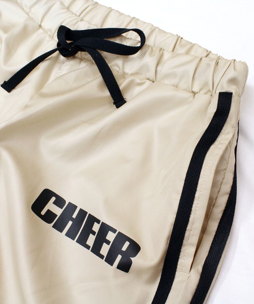 CHEER(チアー)の「サイドラインシャカシャカロングパンツ(その他パンツ・レディース・ベージュ/ブラック/ホワイト・S/L/M)」の7枚目の写真
