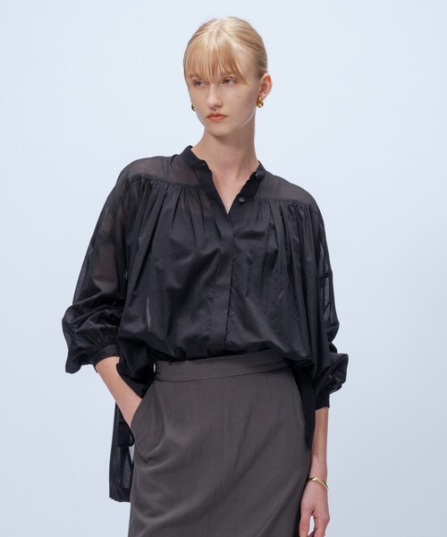 cloenc（クロエンス）の「【手洗い可】コットンシフォンギャザーブラウス（シャツ/ブラウス・レディース・ブラック/オリーブ/ホワイト・02）」の2枚目の写真