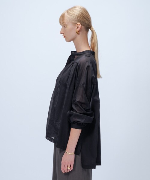 cloenc（クロエンス）の「【手洗い可】コットンシフォンギャザーブラウス（シャツ/ブラウス・レディース・ブラック/オリーブ/ホワイト・02）」の12枚目の写真