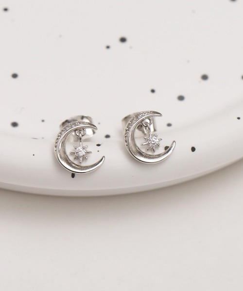 TONE SELECT GOODS（トーンセレクトグッズ）の「【Peony/ピオニー】/ビジュー付き　ムーンピアス　月（ピアス（両耳用）・レディース・ピンクゴールド/ゴールド/シルバー・FREE）」の4枚目の写真