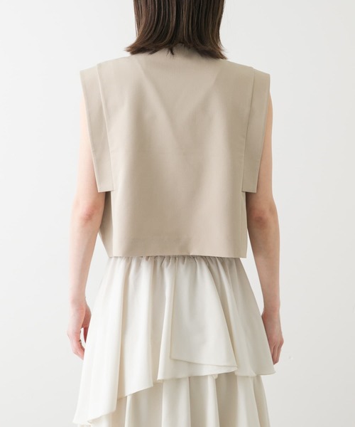 SENSE OF PLACE by URBAN RESEARCH(センスオブプレイスバイアーバンリサーチ)の「テーラードクロップドジレ(ベスト・レディース・ベージュ/ブラック/チャコールグレー・ONE)」の16枚目の写真