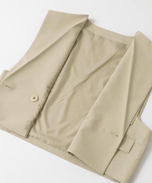 SENSE OF PLACE by URBAN RESEARCH(センスオブプレイスバイアーバンリサーチ)の「テーラードクロップドジレ(ベスト・レディース・ベージュ/ブラック/チャコールグレー・ONE)」の21枚目の写真