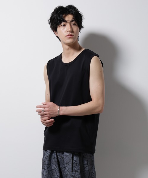 NANO universe（ナノユニバース）の「シルケットスムースノースリブプルオーバー（タンクトップ・メンズ・ブラック/スミクロ/ホワイト・S/M/L）」の2枚目の写真