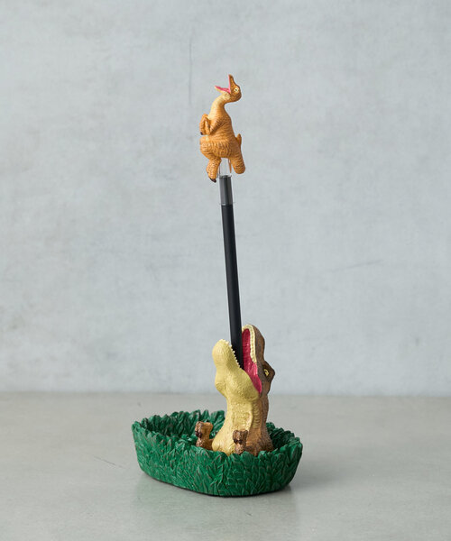 BIRTHDAY BAR(バースデイバー)の「デスクオーガナイザー&ペンシル ティラノサウルス(その他雑貨・レディース・グリーン・0)」の1枚目の写真