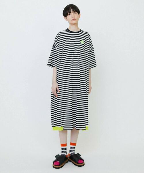 FRAPBOIS(フラボア)の「ボーダーカットワンピ(ワンピース・レディース・ブルー/ホワイト・1)」の1枚目の写真