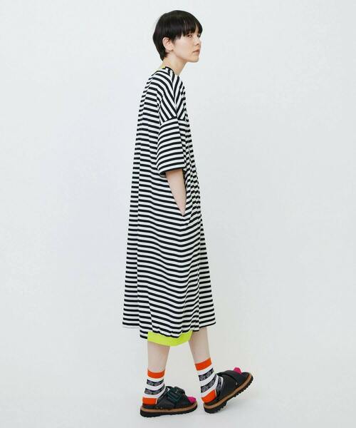 FRAPBOIS(フラボア)の「ボーダーカットワンピ(ワンピース・レディース・ブルー/ホワイト・1)」の12枚目の写真