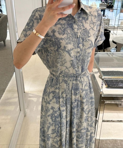 LAFFMO(ラフモ)の「トワルドジュイ風ベルト付きシャツワンピース(ワンピース・レディース・ブルー/ブラック・F)」の9枚目の写真