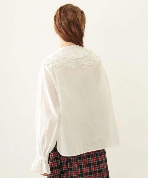 MILKFED.（ミルクフェド）の「MULTI RUFFLE COLLAR BLOUSE（シャツ/ブラウス・レディース・ブラック/ホワイト/ベージュ・ONE SIZE）」の11枚目の写真