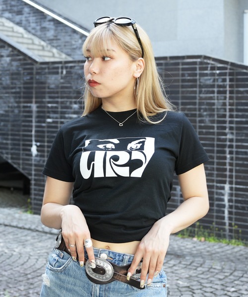 BASIS(ベイシス)の「ENAコラボTシャツ EYEロゴ Tシャツ カットソー 半袖 ダンス 練習着(Tシャツ/カットソー・レディース・ブラック/ベージュ/ホワイト・SMALL/MEDIUM/LARGE/150)」の3枚目の写真