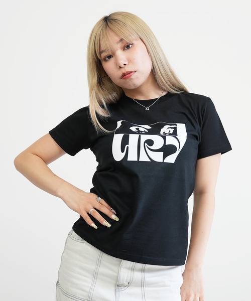 BASIS(ベイシス)の「ENAコラボTシャツ EYEロゴ Tシャツ カットソー 半袖 ダンス 練習着(Tシャツ/カットソー・レディース・ブラック/ベージュ/ホワイト・SMALL/MEDIUM/LARGE/150)」の15枚目の写真