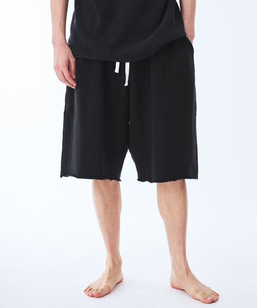 EDIFICE(エディフィス)の「E. ×TanC (タンク) SWEAT BUGGY SHORTS(スウェットパンツ・メンズ・チャコールグレー・FREE)」の2枚目の写真