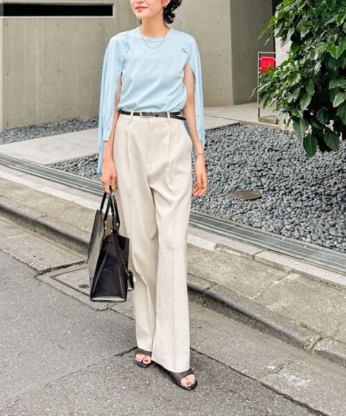 NOLLEY’S Sophi（ノーリーズソフィ）の「ウォッシャブル麻調ドライシャンタンライトワイドパンツ（その他パンツ・レディース・オフホワイト/チャコールグレー/ベージュ・34/36/38）」の4枚目の写真