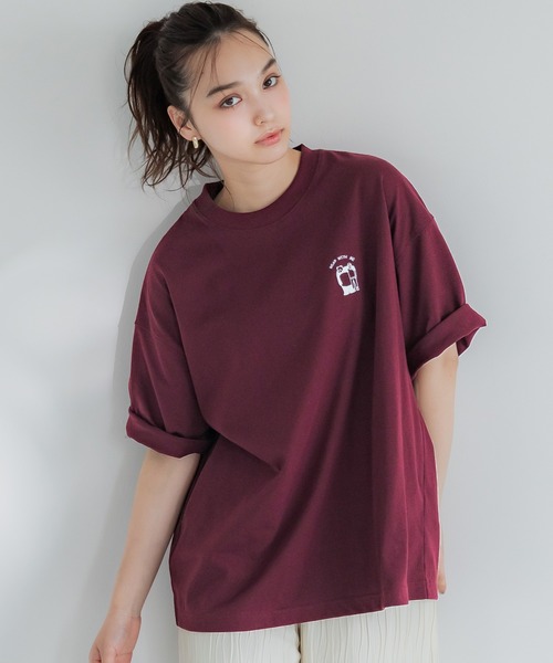coca（coca）（コカ）の「ワンポイント刺繍Tシャツ（Tシャツ/カットソー・メンズ・ライトベージュ/ワイン・XL/M/L）」の2枚目の写真