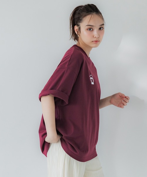 coca（coca）（コカ）の「ワンポイント刺繍Tシャツ（Tシャツ/カットソー・メンズ・ライトベージュ/ワイン・XL/M/L）」の4枚目の写真