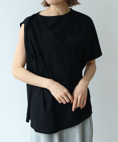 yuni(ユニ )の「スピンギザコットン カシュクールプルオーバー(Tシャツ/カットソー・レディース・ブラック/ブルー/グレー・FREE)」の14枚目の写真