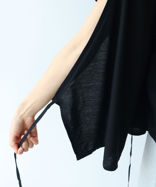 yuni(ユニ )の「スピンギザコットン カシュクールプルオーバー(Tシャツ/カットソー・レディース・ブラック/ブルー/グレー・FREE)」の16枚目の写真