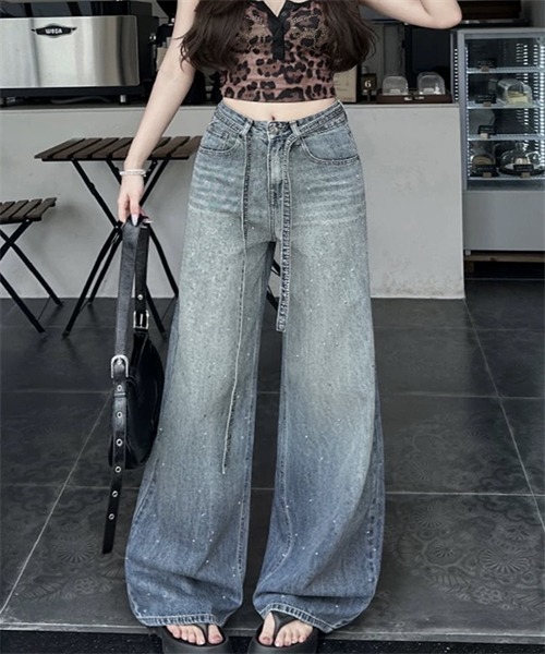 Dream garden(ドリームガーデン)の「キラキララインストーンデニムパンツ(デニムパンツ・レディース・ブラック/ブルー・M/L/2XL/4XL/3XL/XL/5XL/S)」の6枚目の写真