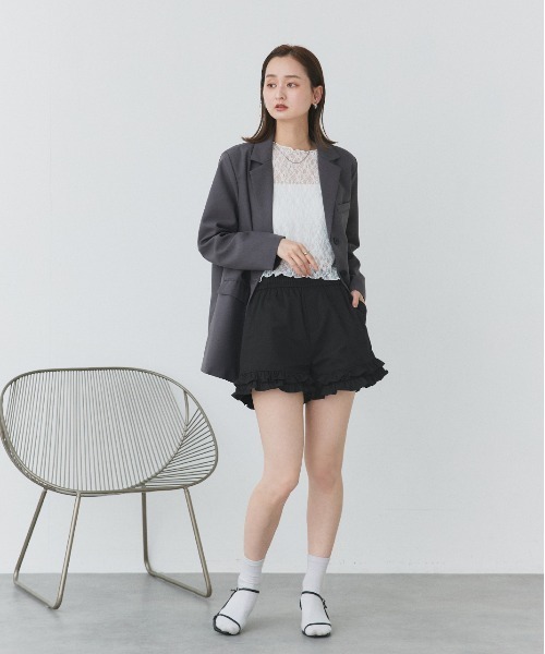 ad thie(アドティエ)の「ヘムフリル ショートパンツ(その他パンツ・レディース・ブラック/ブルー・FREE)」の3枚目の写真