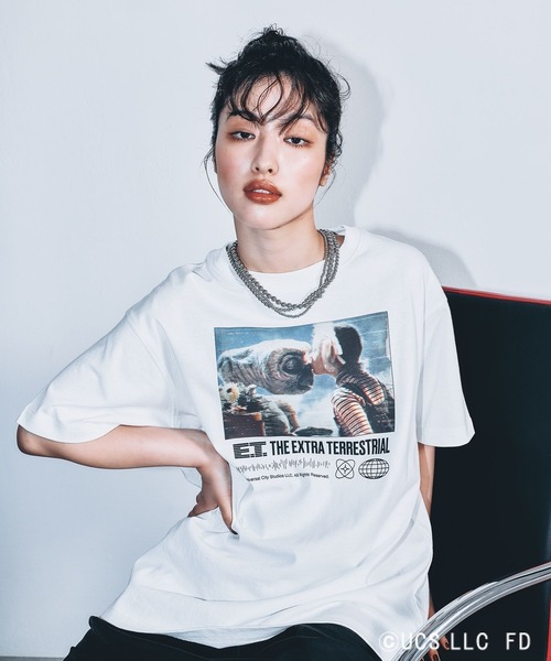 LEPSIM(レプシィム)の「【CINEMA/シネマ】アソートプリントT 570278(Tシャツ/カットソー・レディース・チャコールグレー/ホワイト/ホワイト系その他/ブルー・FREE)」の6枚目の写真
