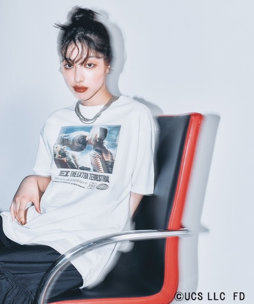 LEPSIM(レプシィム)の「【CINEMA/シネマ】アソートプリントT 570278(Tシャツ/カットソー・レディース・チャコールグレー/ホワイト/ホワイト系その他/ブルー・FREE)」の7枚目の写真