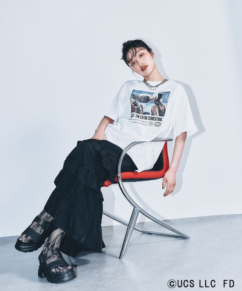 LEPSIM(レプシィム)の「【CINEMA/シネマ】アソートプリントT 570278(Tシャツ/カットソー・レディース・チャコールグレー/ホワイト/ホワイト系その他/ブルー・FREE)」の10枚目の写真