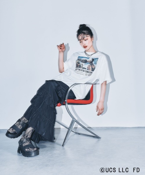 LEPSIM(レプシィム)の「【CINEMA/シネマ】アソートプリントT 570278(Tシャツ/カットソー・レディース・チャコールグレー/ホワイト/ホワイト系その他/ブルー・FREE)」の12枚目の写真