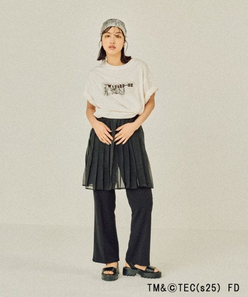 LEPSIM(レプシィム)の「【CINEMA/シネマ】アソートプリントT 570278(Tシャツ/カットソー・レディース・チャコールグレー/ホワイト/ホワイト系その他/ブルー・FREE)」の18枚目の写真