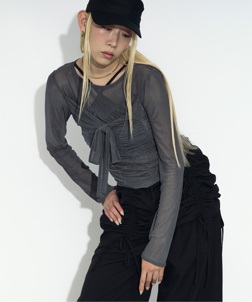 Ezick（エジック）の「shirring sheer ビスチェシアートップス（Tシャツ/カットソー・レディース・グレー/ブラック・FREE）」の8枚目の写真