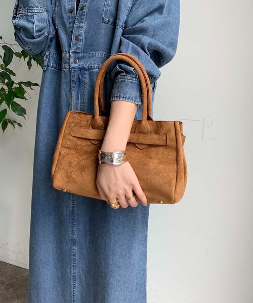 DouDou（ドゥドゥ）の「フェイクスエードスクエアバッグ（ショルダーバッグ・レディース・キャメル/ベージュ・FREE）」の8枚目の写真