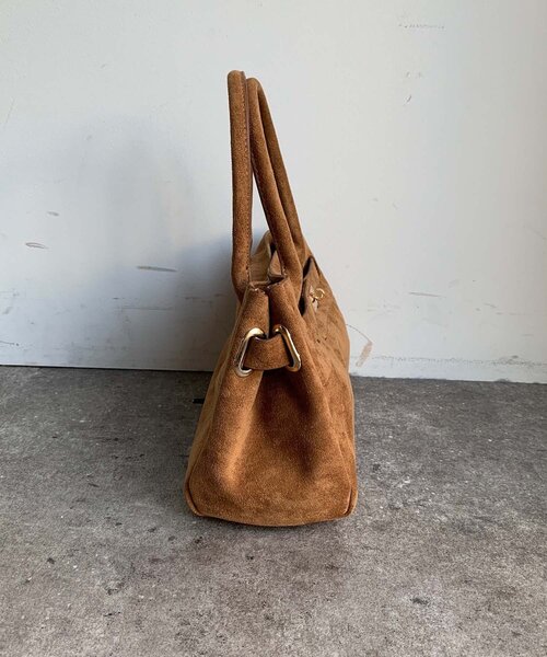 DouDou（ドゥドゥ）の「フェイクスエードスクエアバッグ（ショルダーバッグ・レディース・キャメル/ベージュ・FREE）」の12枚目の写真