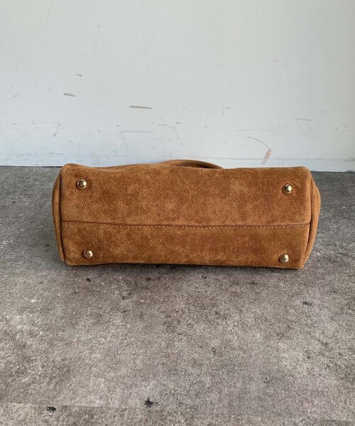 DouDou（ドゥドゥ）の「フェイクスエードスクエアバッグ（ショルダーバッグ・レディース・キャメル/ベージュ・FREE）」の14枚目の写真