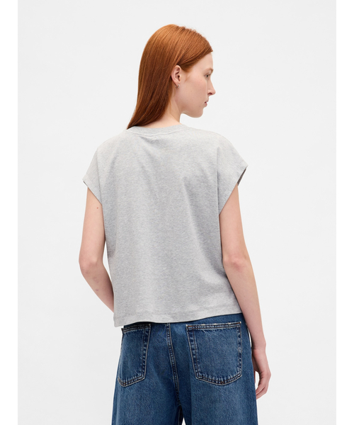 GAP(ギャップ)の「リラックスフィット クロップドTシャツ(Tシャツ/カットソー・レディース・ブラウン/ライトグレー/ホワイト/ブラック・XS/S/M/L/XXS/XL)」の7枚目の写真