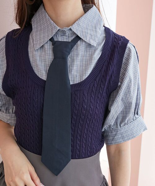 MAJESTIC LEGON（マジェスティックレゴン）の「ネクタイセットシャツドッキングニット（ニット/セーター・レディース・ブラウン/ネイビー/ベージュ・MEDIUM）」の11枚目の写真