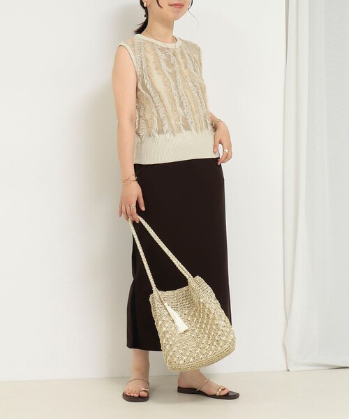 MICO COULIER（ミコクリエ）の「強撚シャギーグラデーションベスト（ニット/セーター・レディース・ベージュ/チャコールグレー・38）」の7枚目の写真