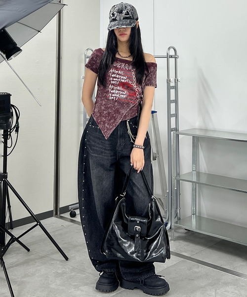 Figments（フィグメンツ）の「ROCK&ROLLオフショルT（Tシャツ/カットソー・レディース・ブラック/レッド・FREE）」の7枚目の写真