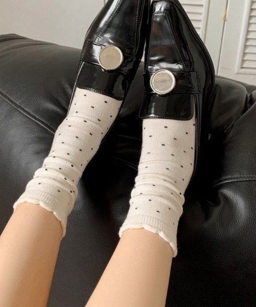 Teem Store（チームストア）の「ドットメロウフリルソックス（ソックス/靴下・レディース・レッド/グレー/ブラック/ホワイト・F）」の2枚目の写真