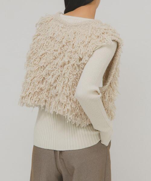 KBF(ケイビーエフ)の「ループニットベスト(ベスト・レディース・チャコールグレー/ベージュ/グレー/ブラウン・ONE)」の7枚目の写真