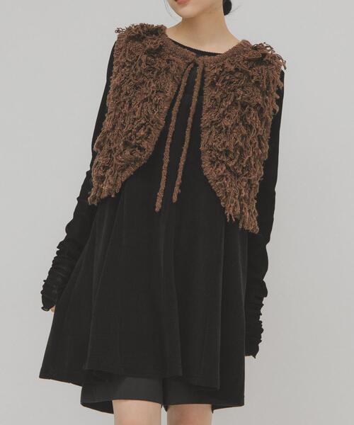 KBF(ケイビーエフ)の「ループニットベスト(ベスト・レディース・チャコールグレー/ベージュ/グレー/ブラウン・ONE)」の11枚目の写真