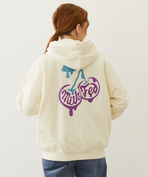 MILKFED.(ミルクフェド)の「MELTY CHERRY SWEAT HOODIE(パーカー・レディース・オフホワイト/ライトブルー/ネイビー・M/L)」の2枚目の写真