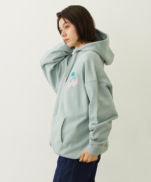 MILKFED.(ミルクフェド)の「MELTY CHERRY SWEAT HOODIE(パーカー・レディース・オフホワイト/ライトブルー/ネイビー・M/L)」の14枚目の写真