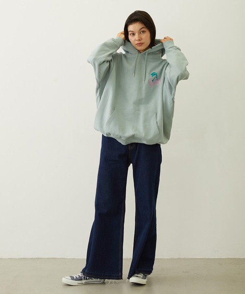 MILKFED.(ミルクフェド)の「MELTY CHERRY SWEAT HOODIE(パーカー・レディース・オフホワイト/ライトブルー/ネイビー・M/L)」の16枚目の写真