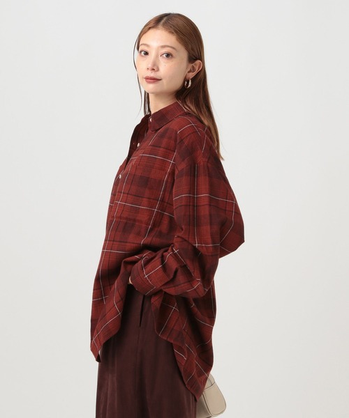 BAYFLOW（ベイフロー）の「[薄手生地で長く着られる]アソートチェックBIGシャツ（シャツ/ブラウス・レディース・ライトブルー/ブラック/エンジ/ナチュラル・SMALL/MEDIUM）」の10枚目の写真