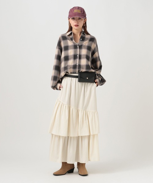 BAYFLOW（ベイフロー）の「[薄手生地で長く着られる]アソートチェックBIGシャツ（シャツ/ブラウス・レディース・ライトブルー/ブラック/エンジ/ナチュラル・SMALL/MEDIUM）」の11枚目の写真