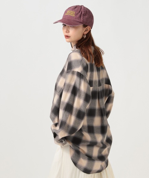 BAYFLOW（ベイフロー）の「[薄手生地で長く着られる]アソートチェックBIGシャツ（シャツ/ブラウス・レディース・ライトブルー/ブラック/エンジ/ナチュラル・SMALL/MEDIUM）」の13枚目の写真