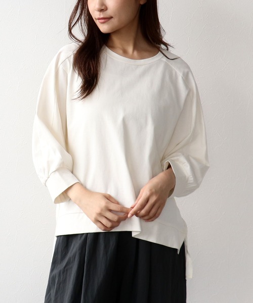 Jines(ジネス)の「天竺バックデザイントップス【セットアップ可】(Tシャツ/カットソー・レディース・ホワイト/ブラウン/チャコールグレー・38)」の1枚目の写真