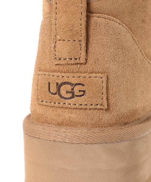 UGG（アグ）の「《追加》【UGG/アグ】CLASSIC ULTRA MINI PLATFORM：1135092（その他シューズ・レディース・ブラック/キャメル・25cm/23cm/24cm）」の4枚目の写真