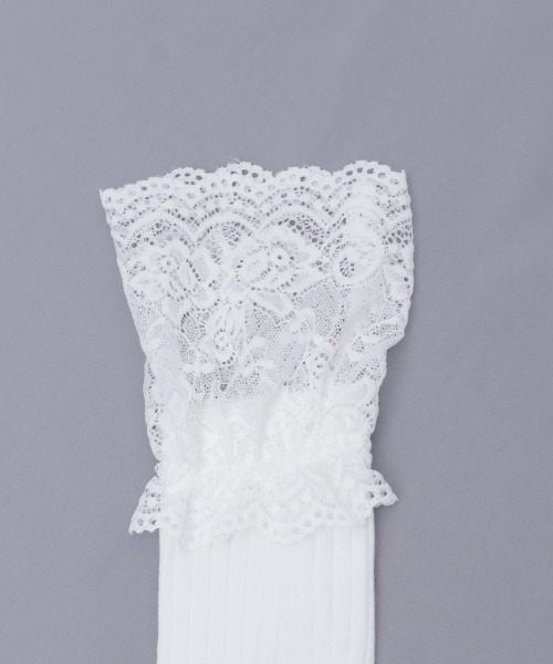 axes femme POETIQUE(アクシーズファムポエティック)の「レース×リブニーハイソックス(ソックス/靴下・レディース・ホワイト/グレー・FREE)」の7枚目の写真