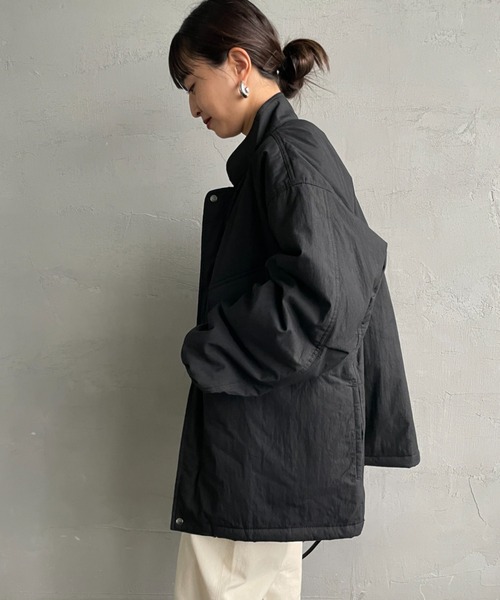 ARMY TWILL（アーミーツイル）の「[ARMY TWILL/アーミーツイル] 別注 中綿入り ケミカルプロテクトジャケット（ミリタリージャケット・レディース・ブラック/カーキ・S/M/L）」の8枚目の写真