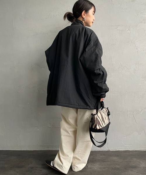 ARMY TWILL（アーミーツイル）の「[ARMY TWILL/アーミーツイル] 別注 中綿入り ケミカルプロテクトジャケット（ミリタリージャケット・レディース・ブラック/カーキ・S/M/L）」の12枚目の写真