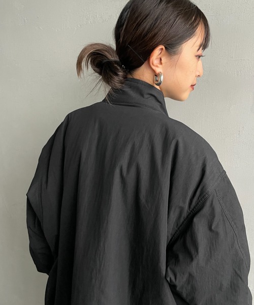 ARMY TWILL（アーミーツイル）の「[ARMY TWILL/アーミーツイル] 別注 中綿入り ケミカルプロテクトジャケット（ミリタリージャケット・レディース・ブラック/カーキ・S/M/L）」の14枚目の写真